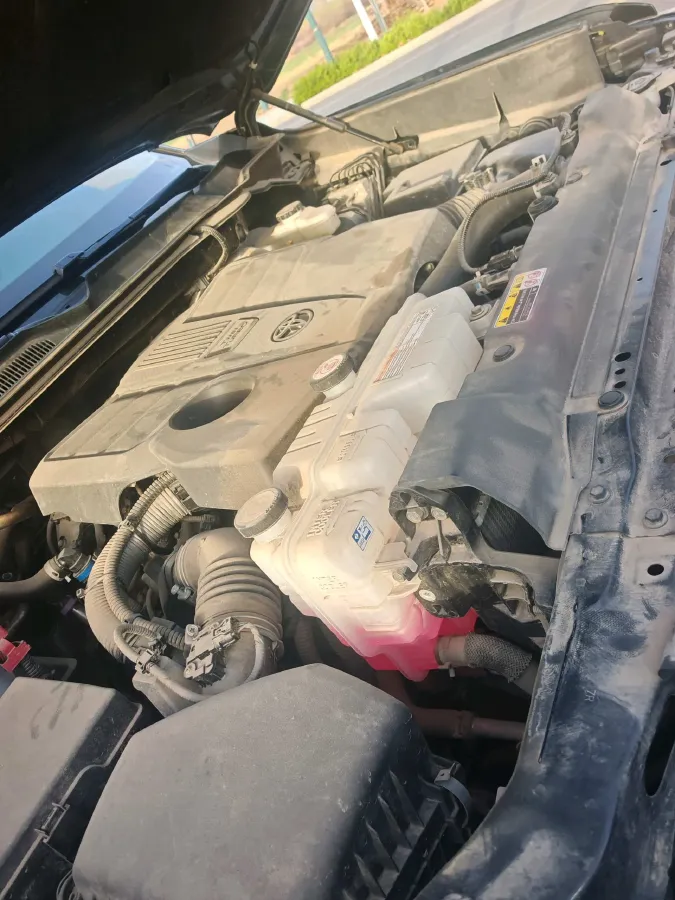 2005 Toyota Land Cruiser 4.7L 238HP V8 5AT,autocango,china used car exporter,china ev exporter,chinese used car exporter,chinese used ev exporter