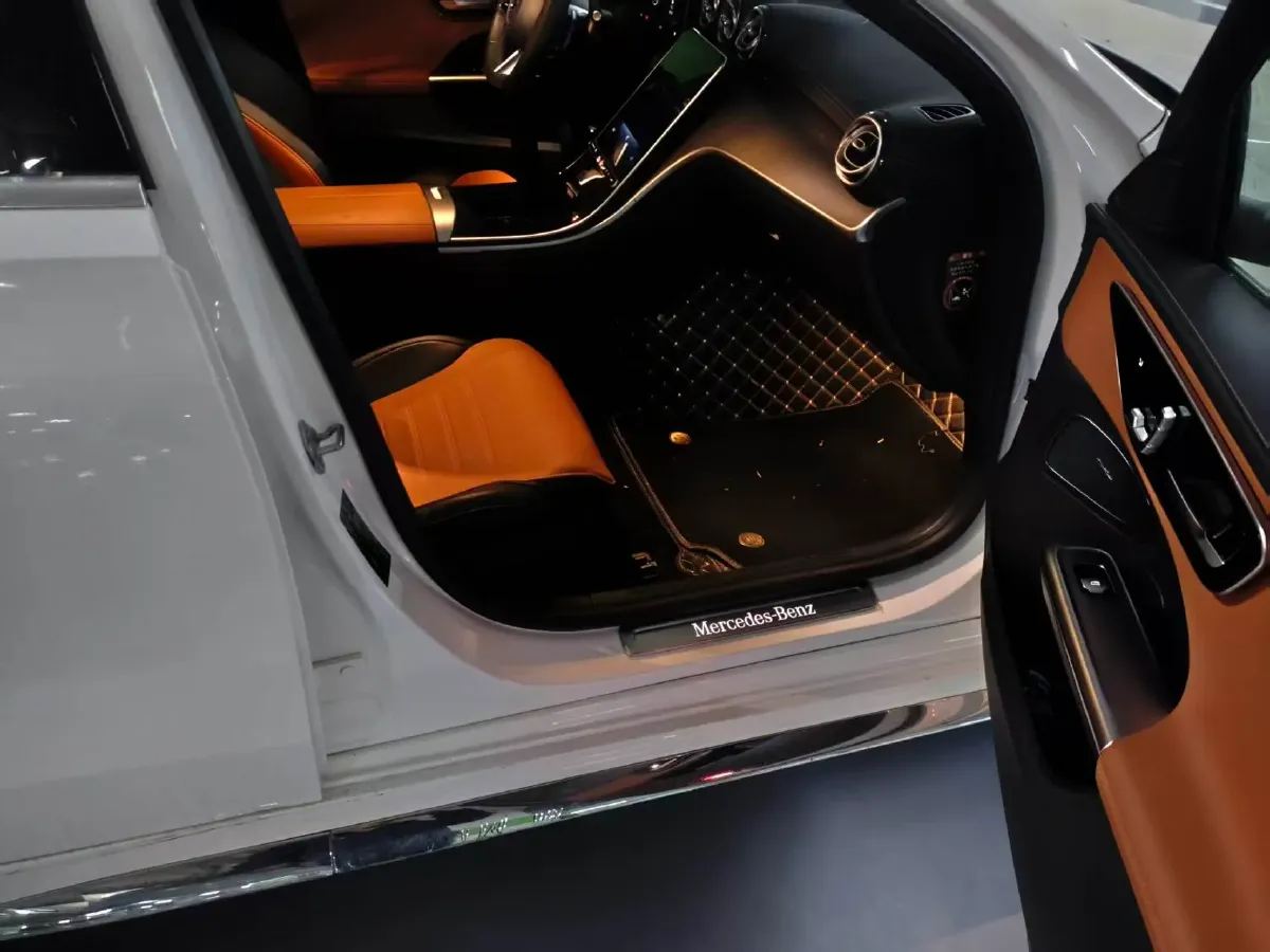 2023 Mercedes-Benz C Class 1.5T 204HP L4 9AT,autocango,china used car exporter,china ev exporter,chinese used car exporter,chinese used ev exporter