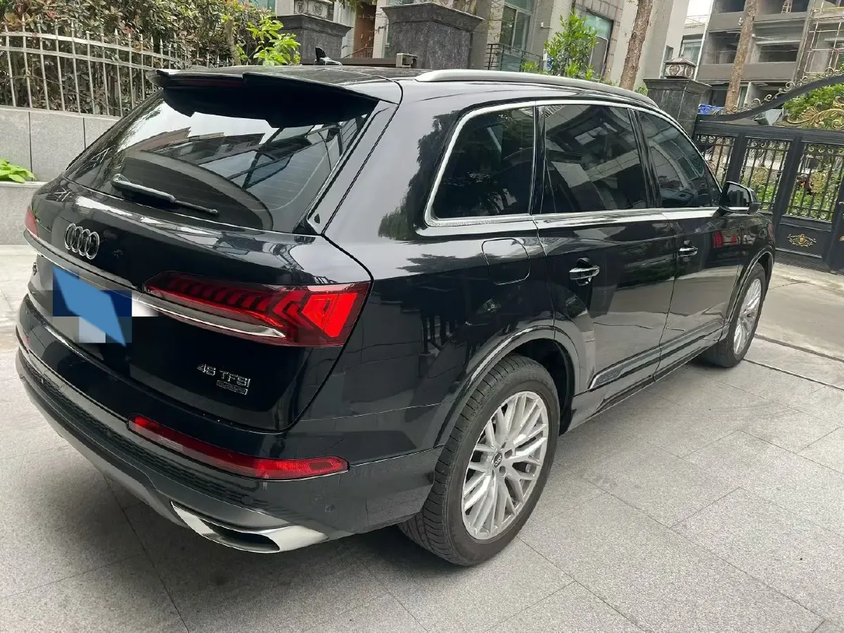 2021 Audi Q7 2.0T 245HP L4 8AT,autocango,china used car exporter,china ev exporter,chinese used car exporter,chinese used ev exporter
