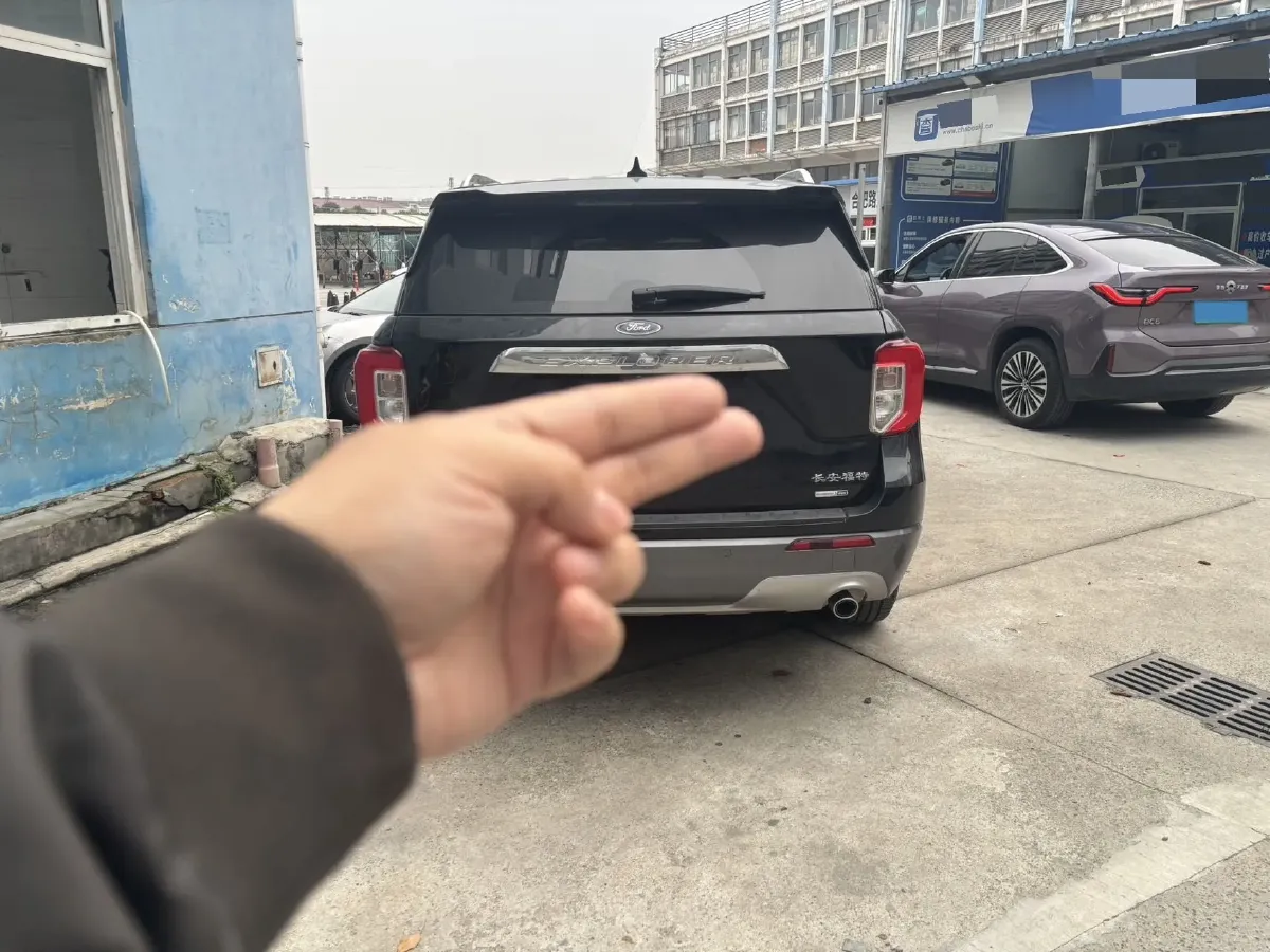 2020 Ford Explorer 2.3T 276HP L4 10AT,autocango,china used car exporter,china ev exporter,chinese used car exporter,chinese used ev exporter