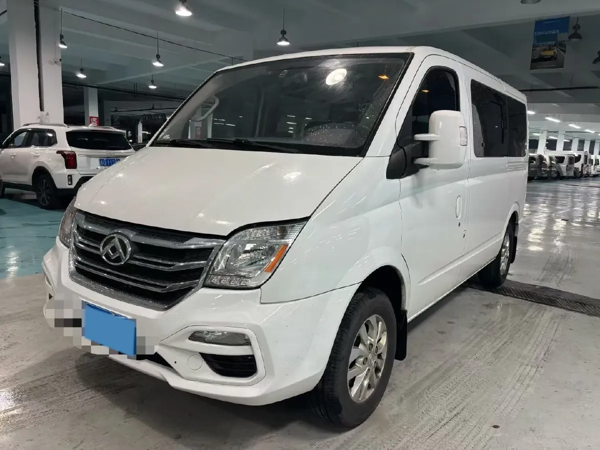 2021 MAXUS XinTu V80 2.0T 139HP L4 6MT,autocango,china used car exporter,china ev exporter,chinese used car exporter,chinese used ev exporter