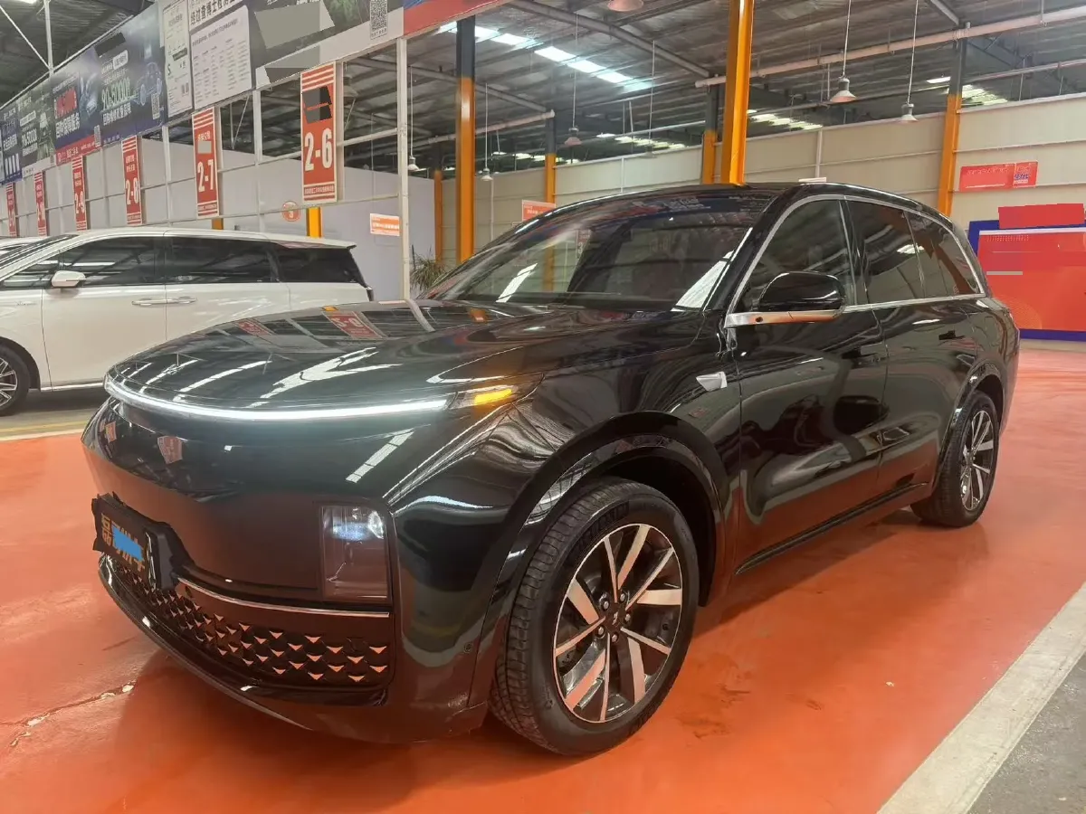 2023 Li L8 Range Extended 154HP REEV 40.9KWH,autocango,china used car exporter,china ev exporter,chinese used car exporter,chinese used ev exporter