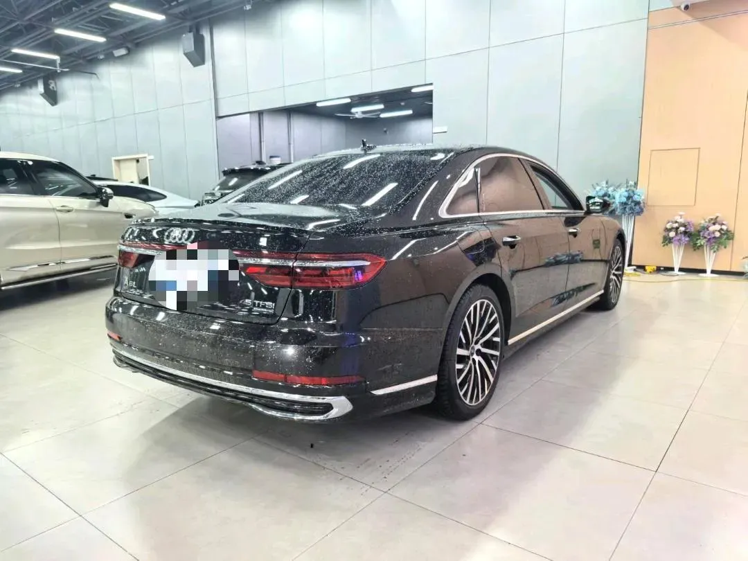 2023 Audi A8 3.0T 340HP V6 8AT,autocango,china used car exporter,china ev exporter,chinese used car exporter,chinese used ev exporter