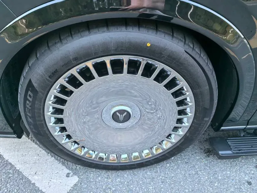 2026 Voyah 9L 1.5T 150HP L4 PHEV,autocango,china used car exporter,china ev exporter,chinese used car exporter,chinese used ev exporter