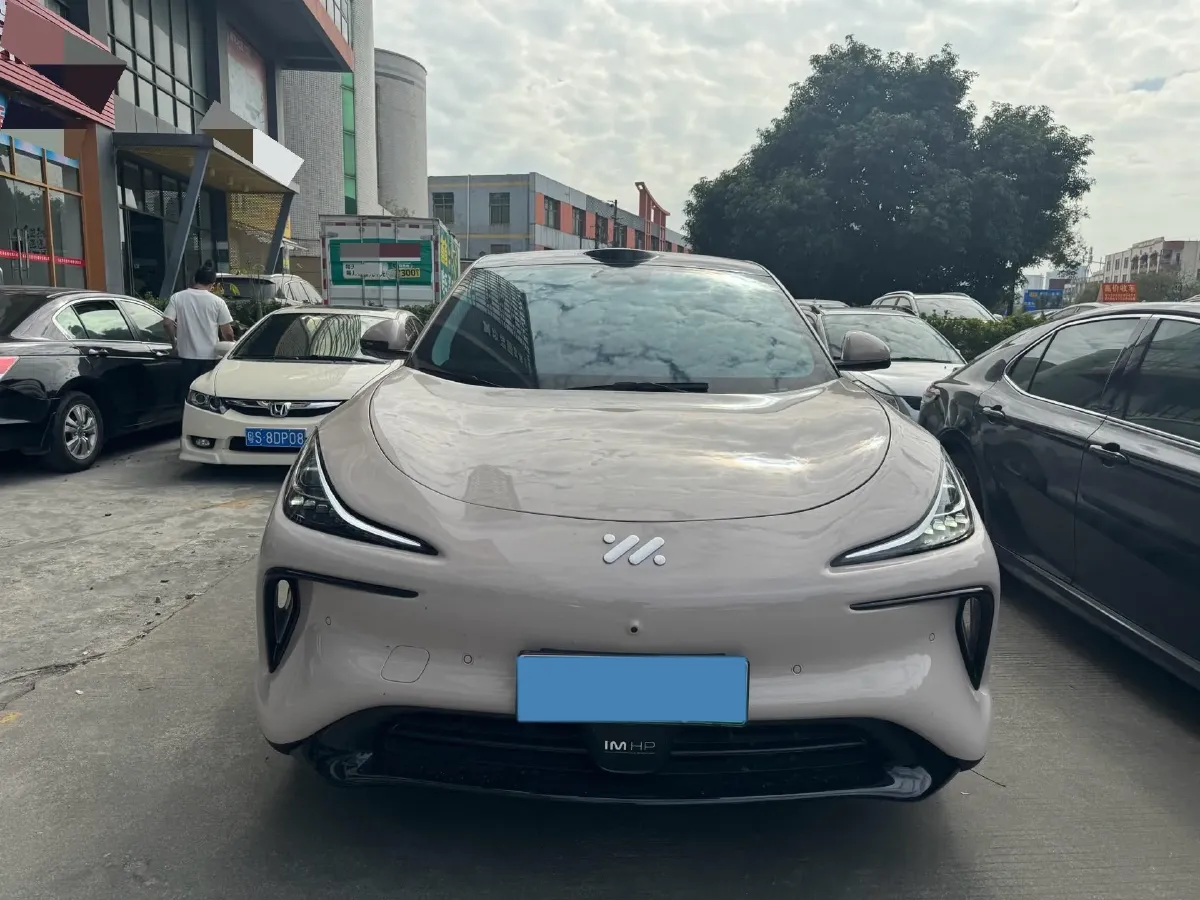 2023 IM LS6 BEV 71KWH,autocango,china used car exporter,china ev exporter,chinese used car exporter,chinese used ev exporter