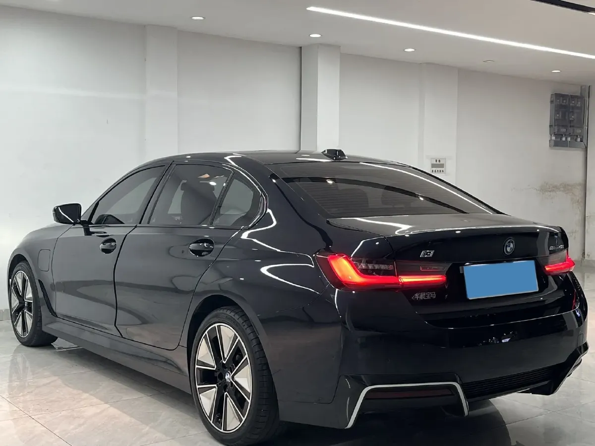 2023 BMW i3 BEV 79.05KWH,autocango,china used car exporter,china ev exporter,chinese used car exporter,chinese used ev exporter