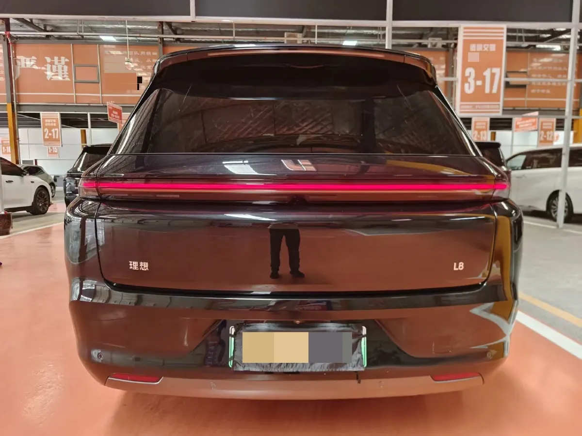 2023 Li L8 Range Extended 154HP REEV 40.9KWH,autocango,china used car exporter,china ev exporter,chinese used car exporter,chinese used ev exporter