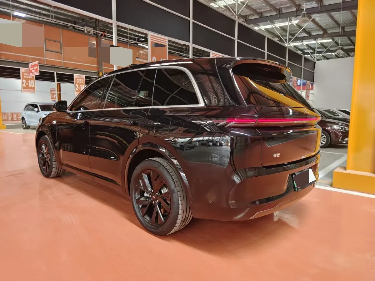 2023 Li L8 Range Extended 154HP REEV 40.9KWH,autocango,china used car exporter,china ev exporter,chinese used car exporter,chinese used ev exporter