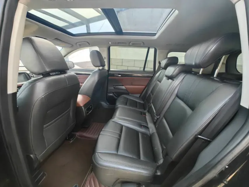 2017 GAC Trumpchi GS8 2.0T 201HP L4 6AT,autocango,china used car exporter,china ev exporter,chinese used car exporter,chinese used ev exporter