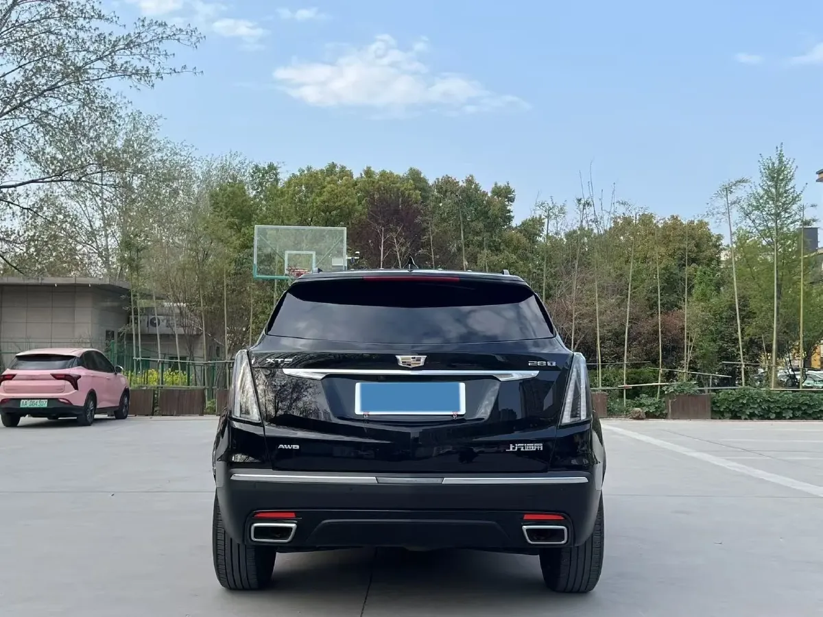 2024 Cadillac XT5 2.0T 237HP L4 9AT,autocango,china used car exporter,china ev exporter,chinese used car exporter,chinese used ev exporter