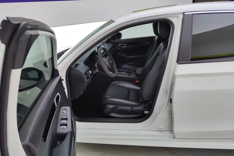 2023 Honda Civic 1.5T 182HP L4 CVT,autocango,china used car exporter,china ev exporter,chinese used car exporter,chinese used ev exporter