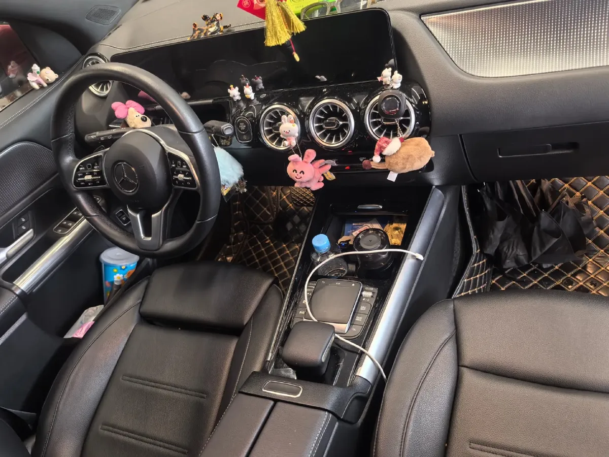 2022 Mercedes-Benz GLA Class 2.0T 190HP L4 8DCT,autocango,china used car exporter,china ev exporter,chinese used car exporter,chinese used ev exporter