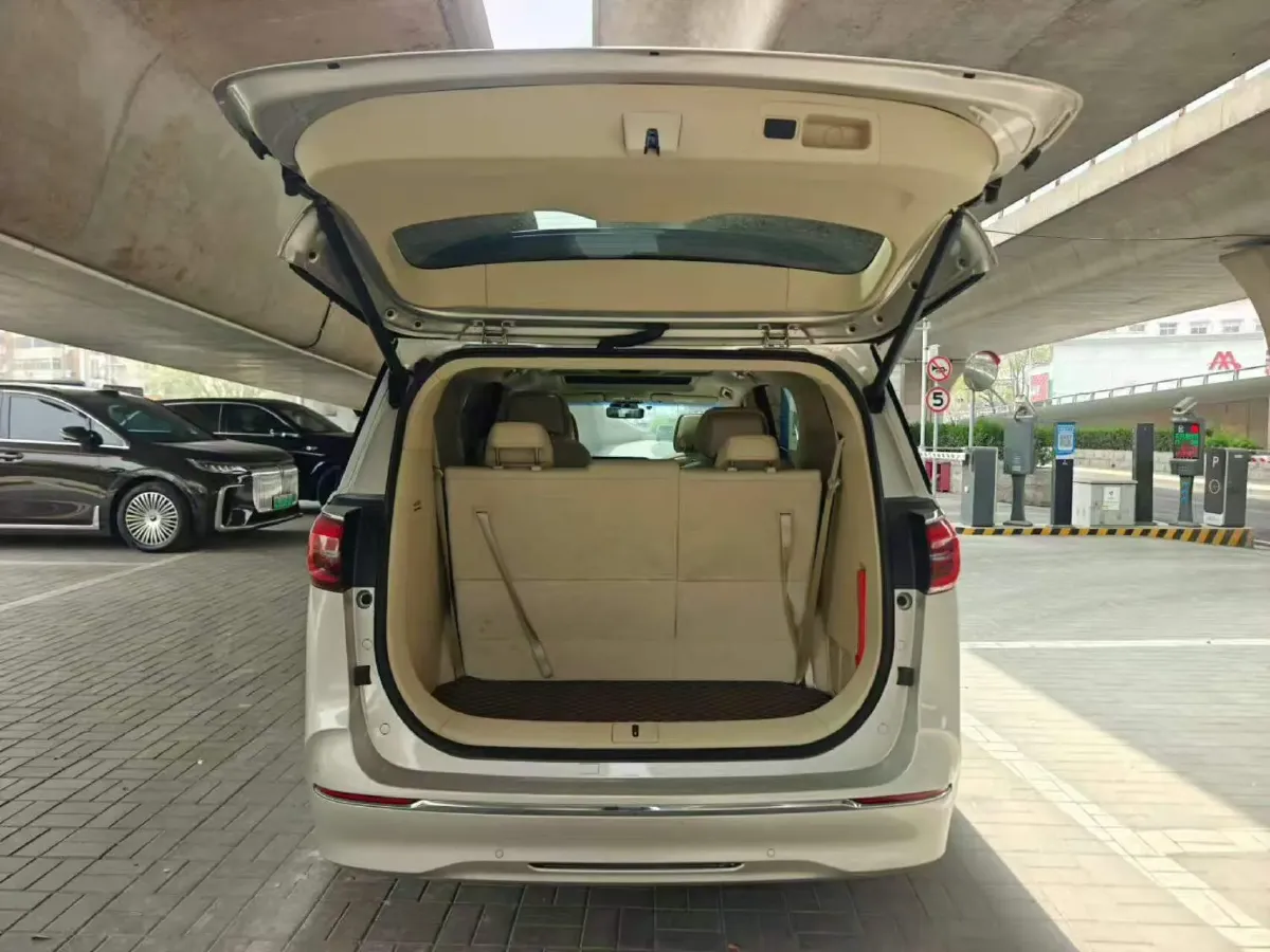 2022 Buick GL8 2.0T 237HP L4 9AT,autocango,china used car exporter,china ev exporter,chinese used car exporter,chinese used ev exporter