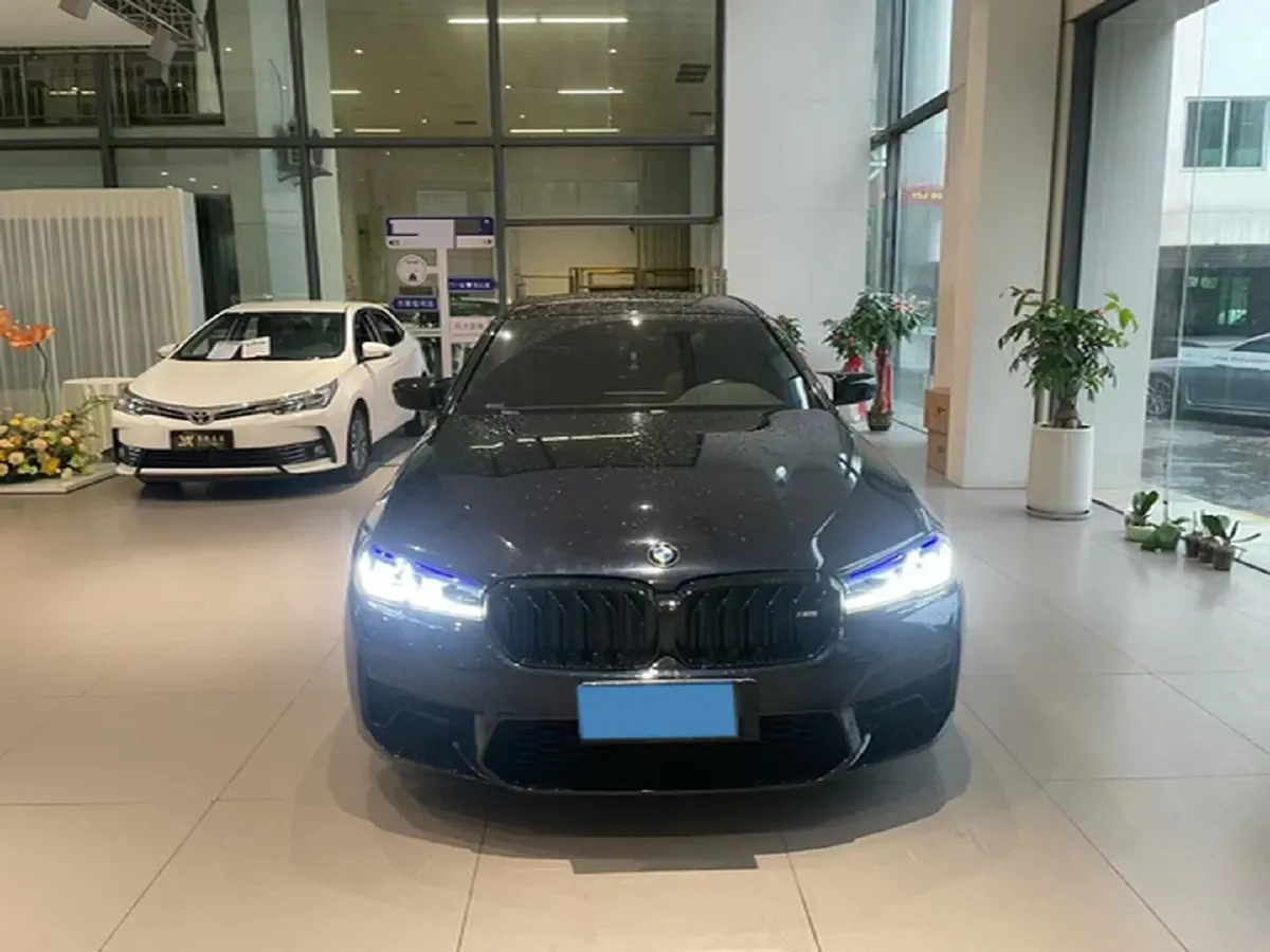 2020 BMW 5 Series 2.0T 184HP L4 8AT,autocango,china used car exporter,china ev exporter,chinese used car exporter,chinese used ev exporter