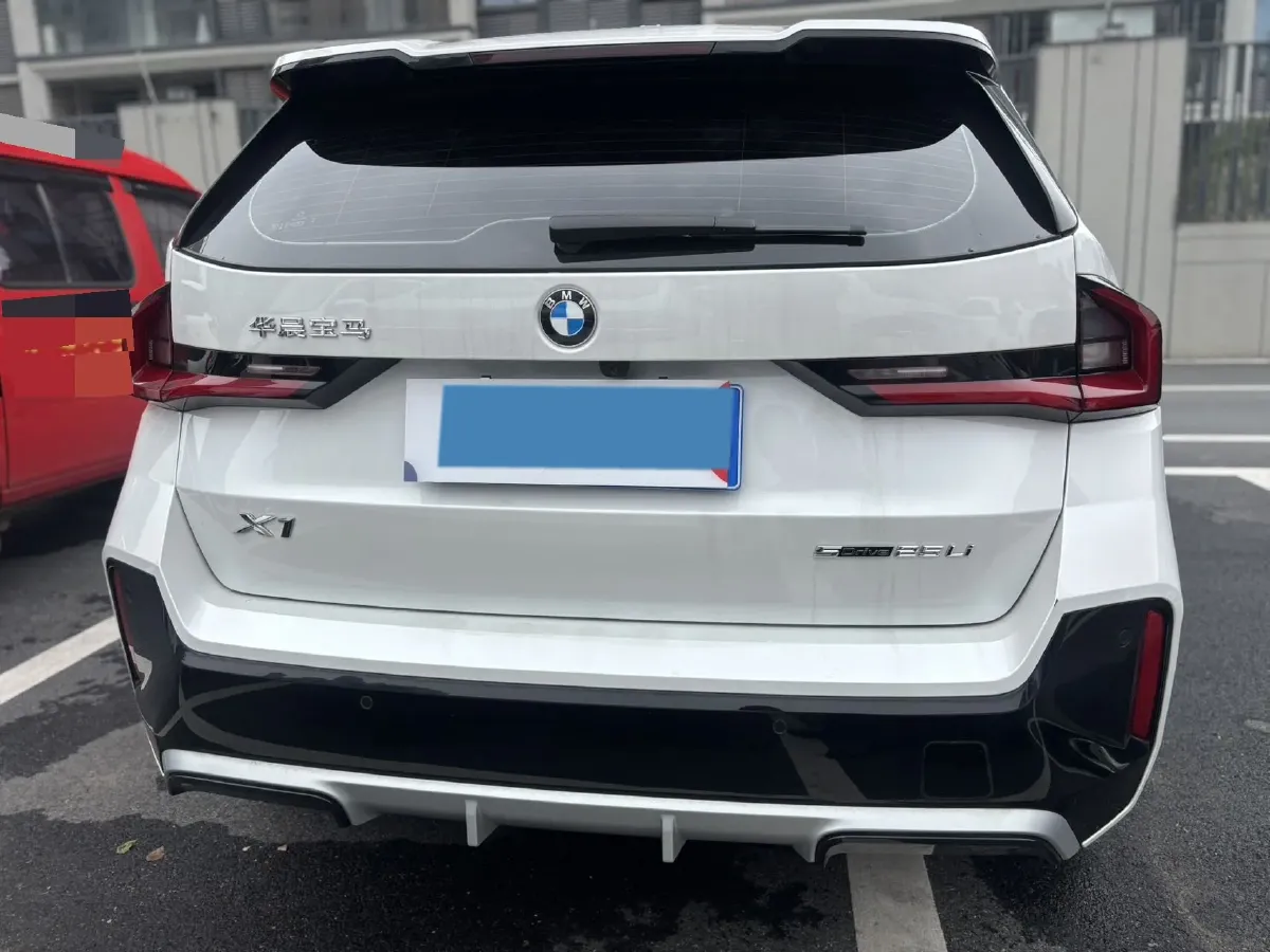 2024 BMW X1 2.0T 204HP L4 7DCT,autocango,china used car exporter,china ev exporter,chinese used car exporter,chinese used ev exporter