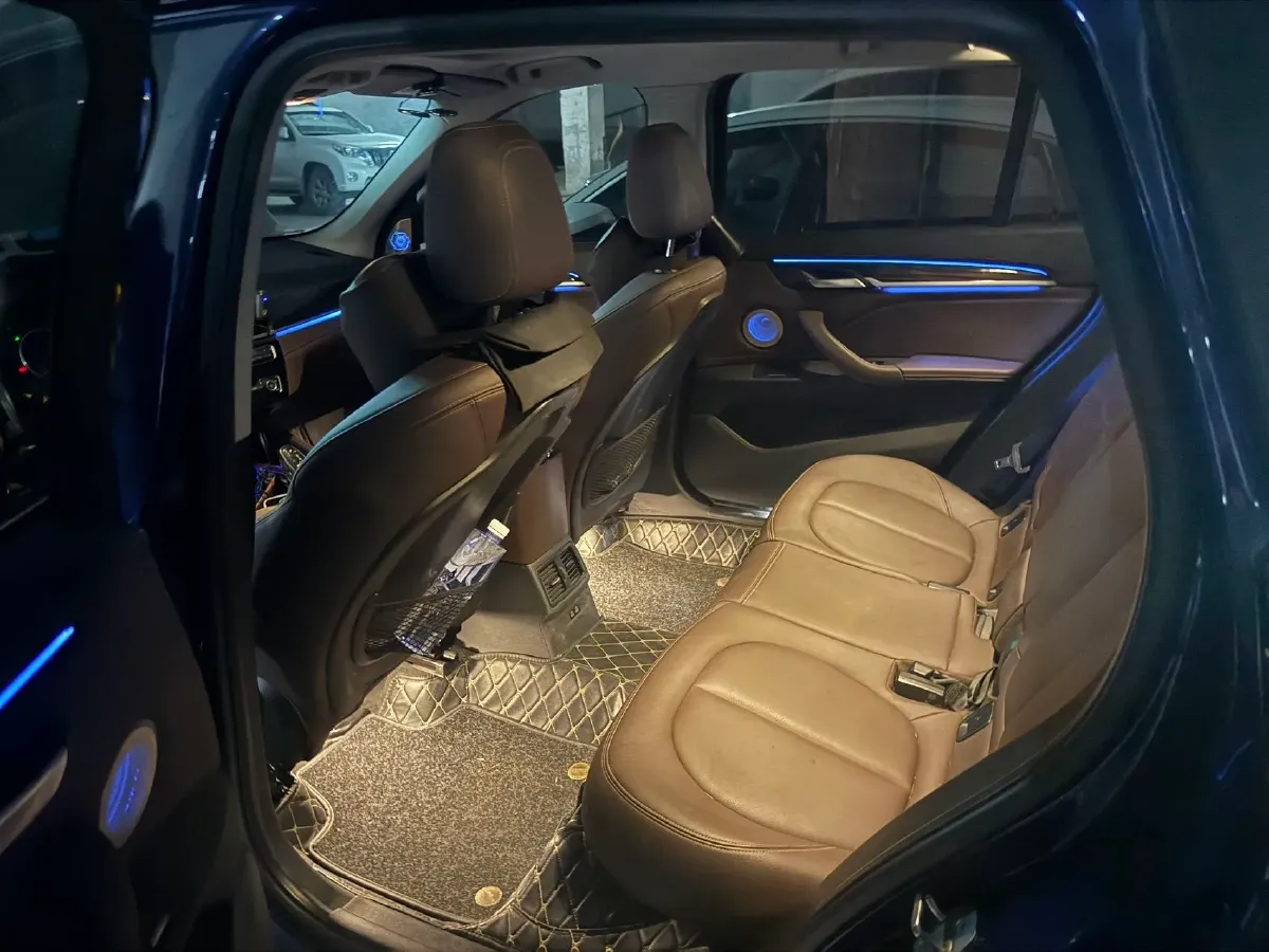 2020 BMW X1 2.0T 192HP L4 8AT,autocango,china used car exporter,china ev exporter,chinese used car exporter,chinese used ev exporter