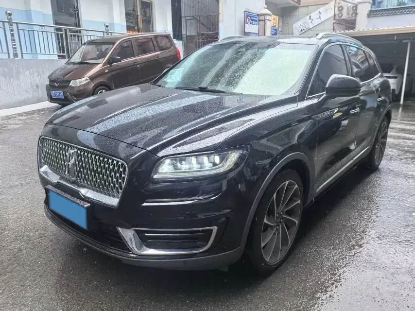 2019 Lincoln Nautilus 2.7T 329HP V6 8AT,autocango,china used car exporter,china ev exporter,chinese used car exporter,chinese used ev exporter