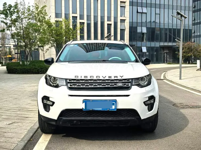 2018 Land Rover Discovery Sport 2.0T 241HP L4 9AT,autocango,china used car exporter,china ev exporter,chinese used car exporter,chinese used ev exporter