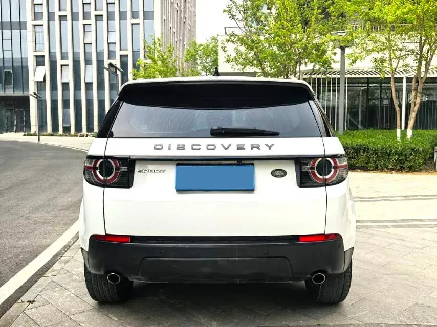2018 Land Rover Discovery Sport 2.0T 241HP L4 9AT,autocango,china used car exporter,china ev exporter,chinese used car exporter,chinese used ev exporter
