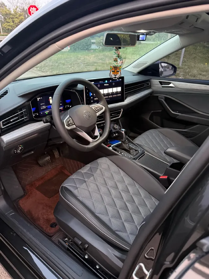 2023 Volkswagen Sagitar 1.4T 150HP L4 7DCT,autocango,china used car exporter,china ev exporter,chinese used car exporter,chinese used ev exporter