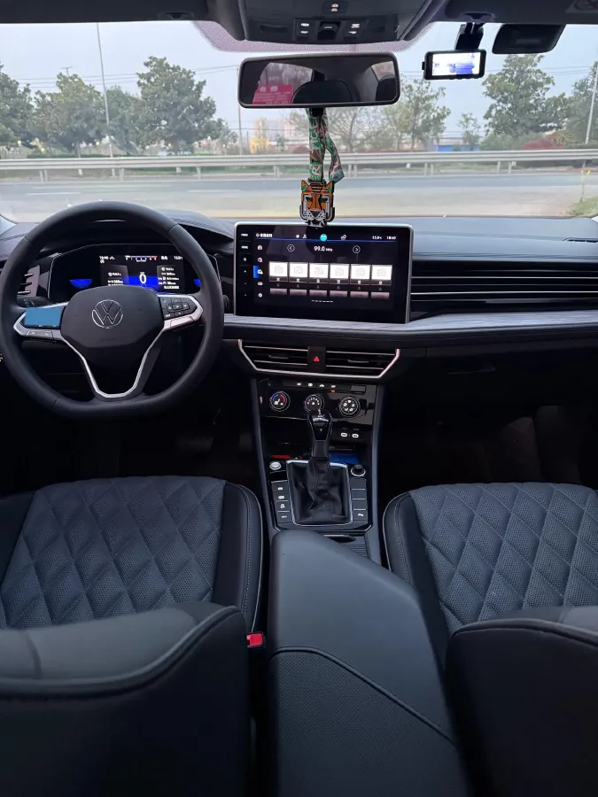 2023 Volkswagen Sagitar 1.4T 150HP L4 7DCT,autocango,china used car exporter,china ev exporter,chinese used car exporter,chinese used ev exporter