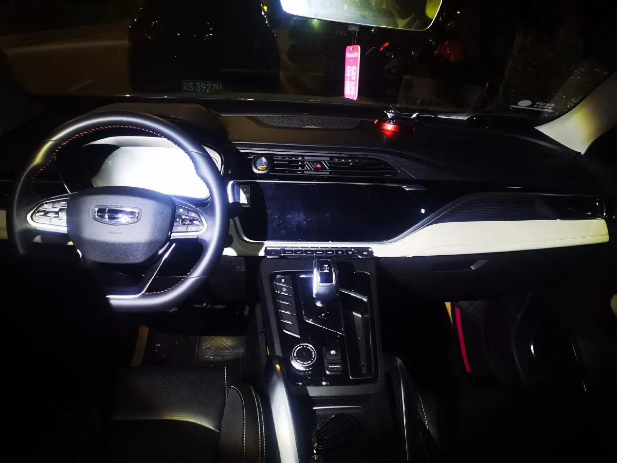 2022 Geely Azkarra 1.8T 184HP L4 7DCT,autocango,china used car exporter,china ev exporter,chinese used car exporter,chinese used ev exporter