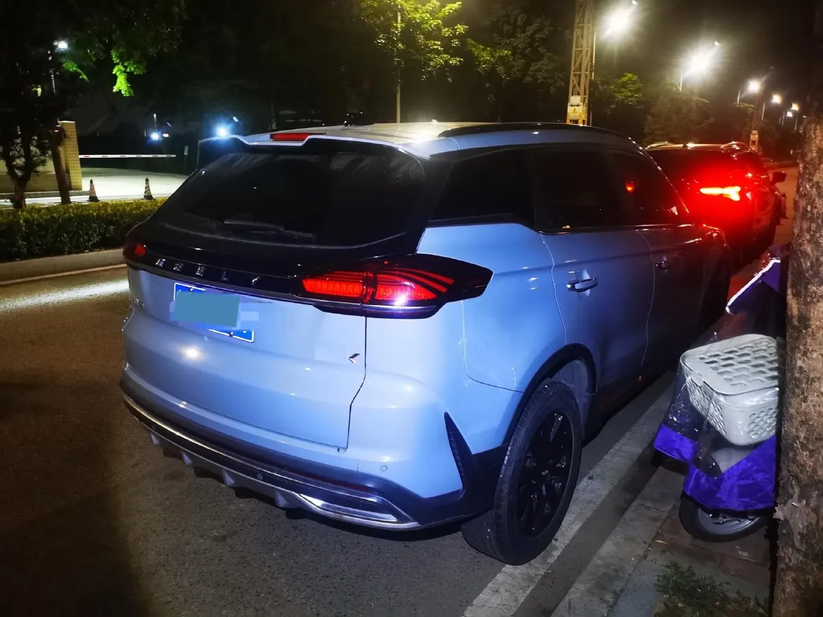 2022 Geely Azkarra 1.8T 184HP L4 7DCT,autocango,china used car exporter,china ev exporter,chinese used car exporter,chinese used ev exporter