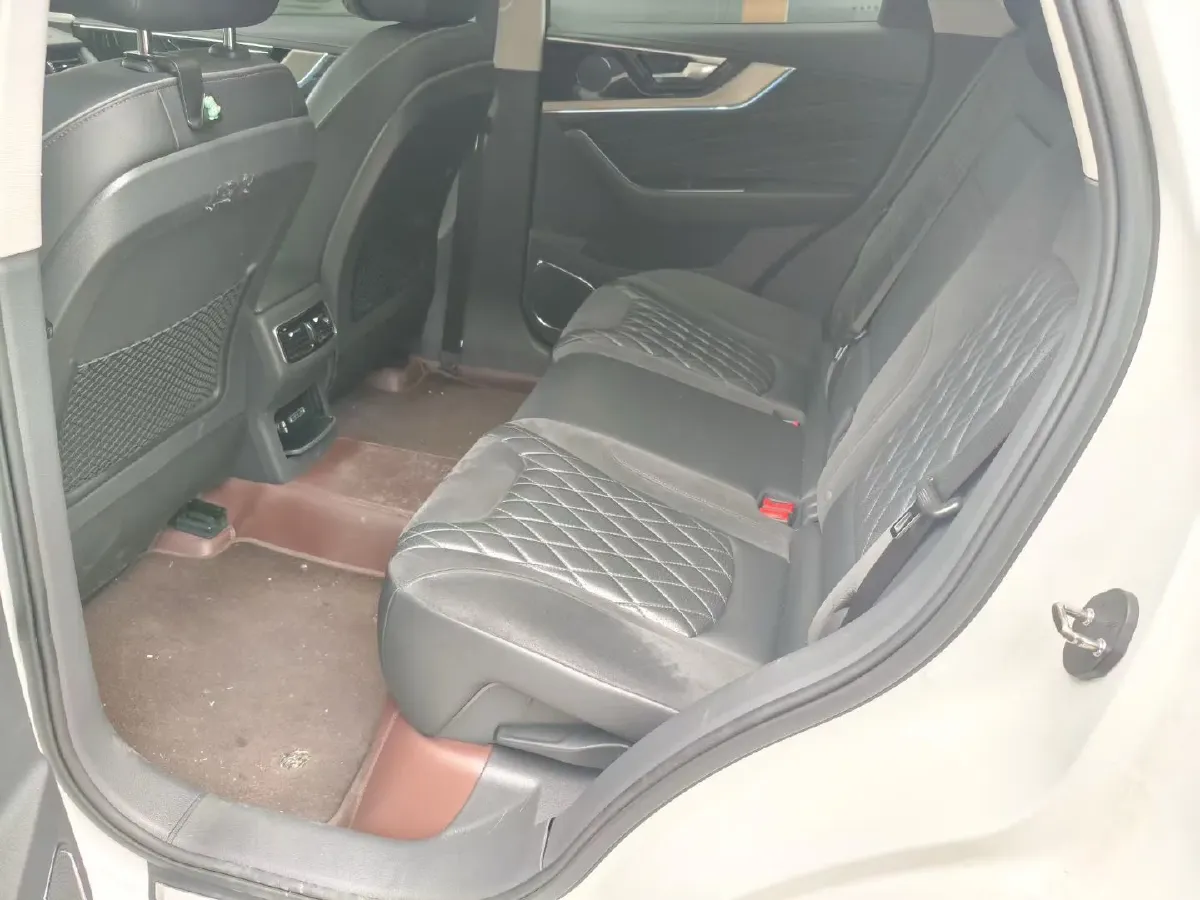 2019 HongQi HS5 2.0T 224HP L4 6AT,autocango,china used car exporter,china ev exporter,chinese used car exporter,chinese used ev exporter