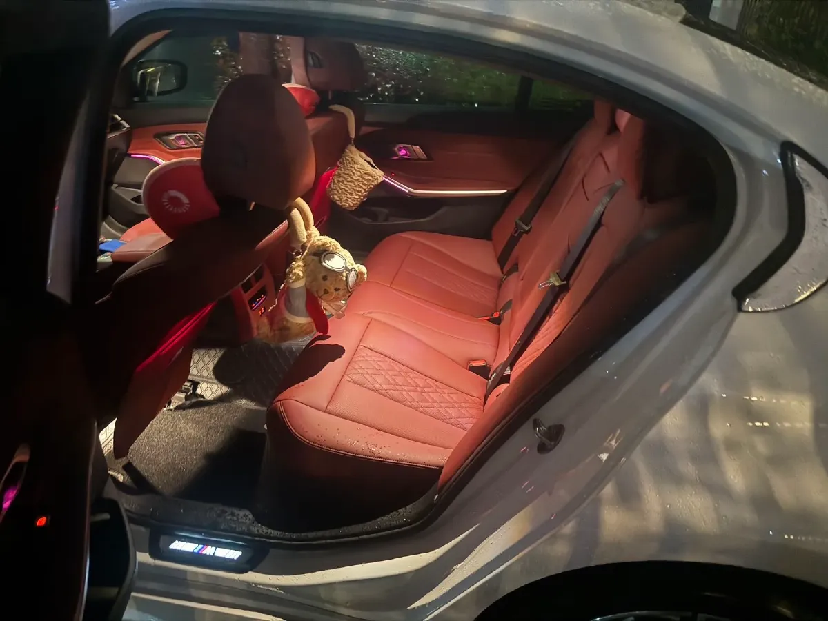 2025 BMW 3 Series 2.0T 184HP L4 8AT,autocango,china used car exporter,china ev exporter,chinese used car exporter,chinese used ev exporter