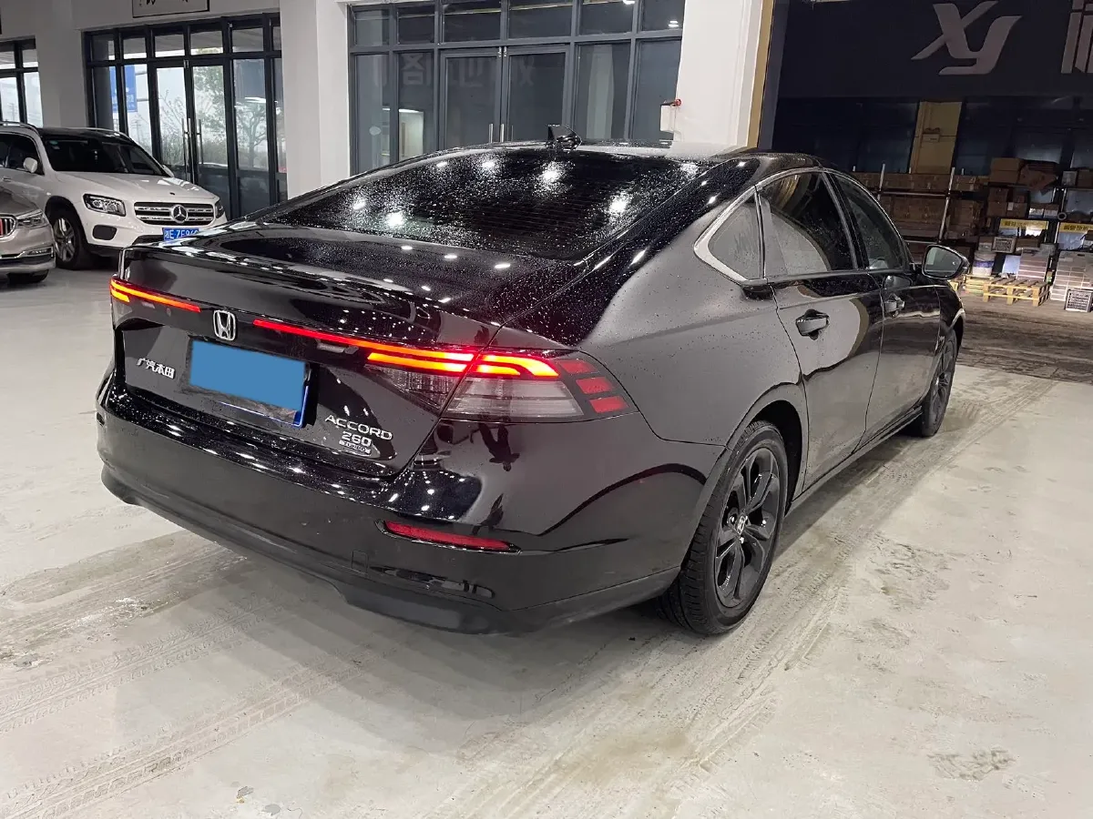 2025 Honda Accord 1.5T 192HP L4 CVT,autocango,china used car exporter,china ev exporter,chinese used car exporter,chinese used ev exporter