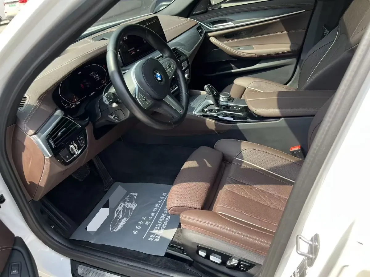 2023 BMW 5 Series 2.0T 245HP L4 8AT,autocango,china used car exporter,china ev exporter,chinese used car exporter,chinese used ev exporter