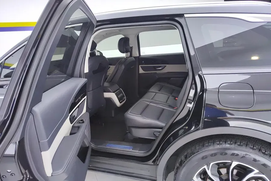 2023 Lincoln Nautilus 2.0T 261HP L4 8AT,autocango,china used car exporter,china ev exporter,chinese used car exporter,chinese used ev exporter