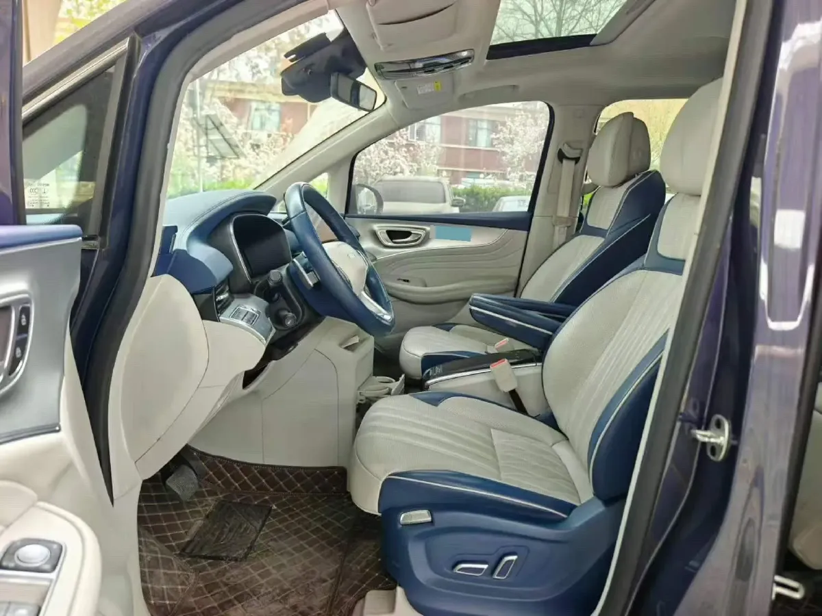 2022 Roewe iMAX8 2.0T 234HP L4 8AT,autocango,china used car exporter,china ev exporter,chinese used car exporter,chinese used ev exporter