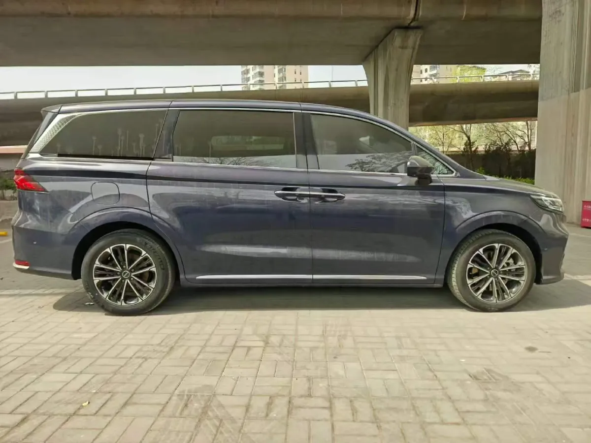 2022 Roewe iMAX8 2.0T 234HP L4 8AT,autocango,china used car exporter,china ev exporter,chinese used car exporter,chinese used ev exporter