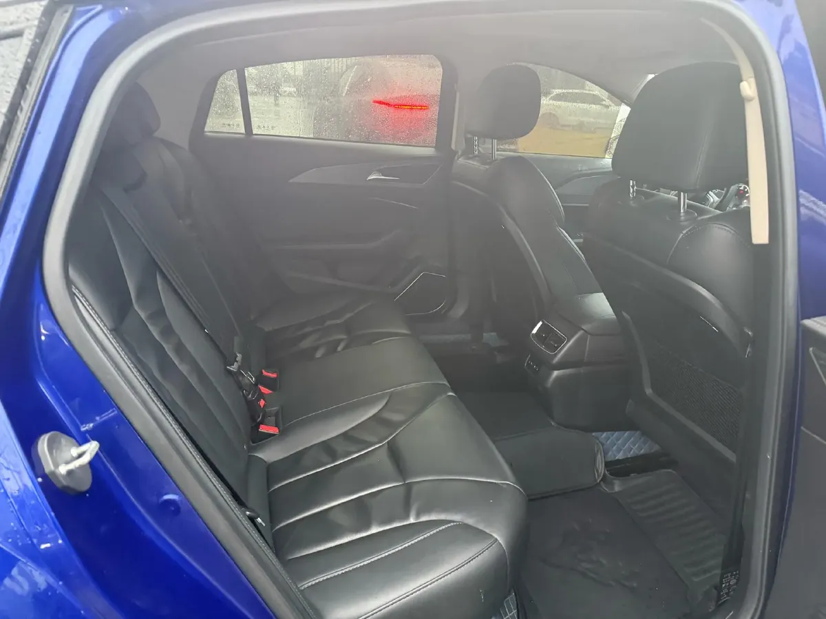 2022 HongQi H5 1.5T 169HP L4 7DCT,autocango,china used car exporter,china ev exporter,chinese used car exporter,chinese used ev exporter