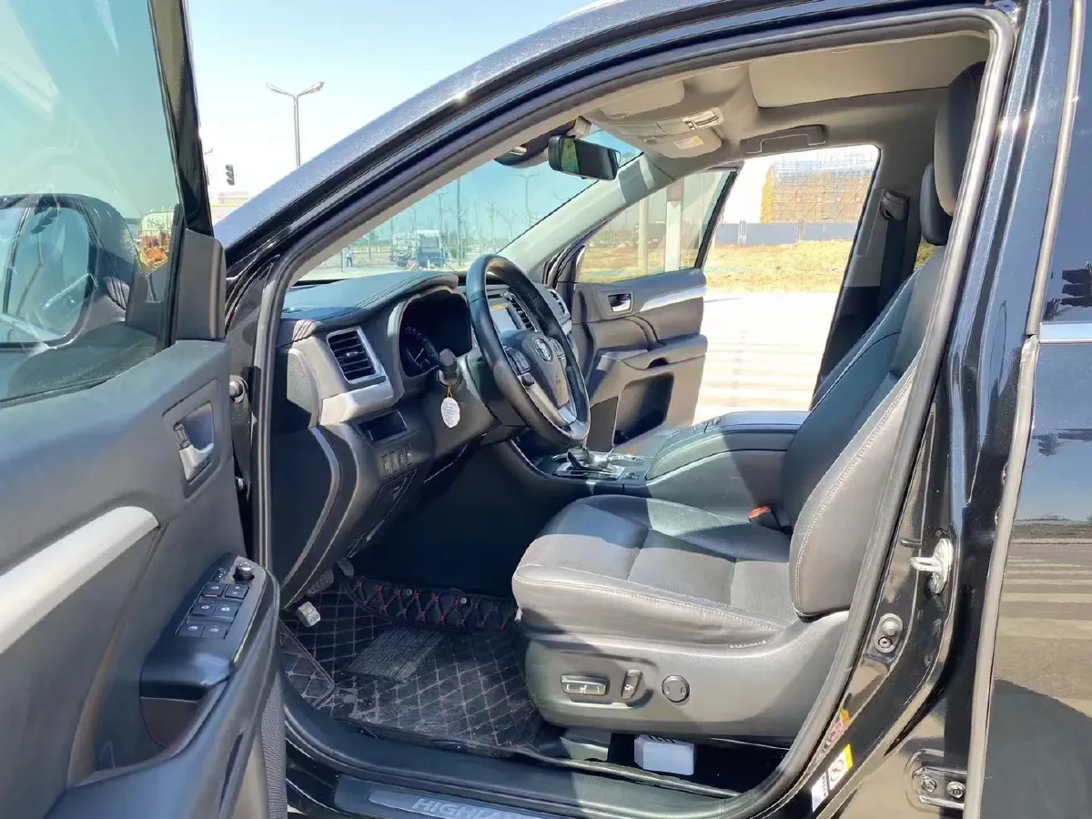 2019 Mazda CX-8 2.5L 192HP L4 6AT,autocango,china used car exporter,china ev exporter,chinese used car exporter,chinese used ev exporter