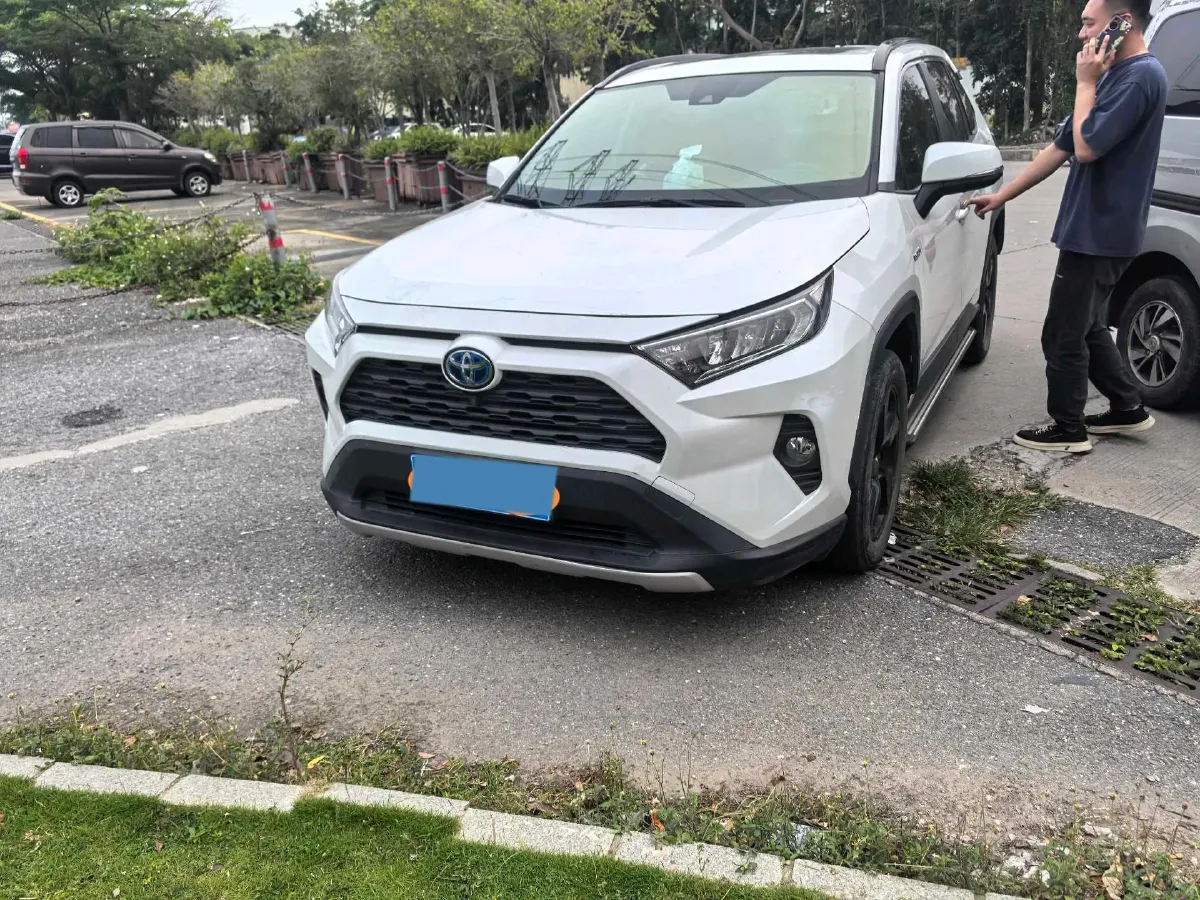 2021 Toyota RAV4 2.5L 178HP L4 E-CVT Hybrid,autocango,china used car exporter,china ev exporter,chinese used car exporter,chinese used ev exporter