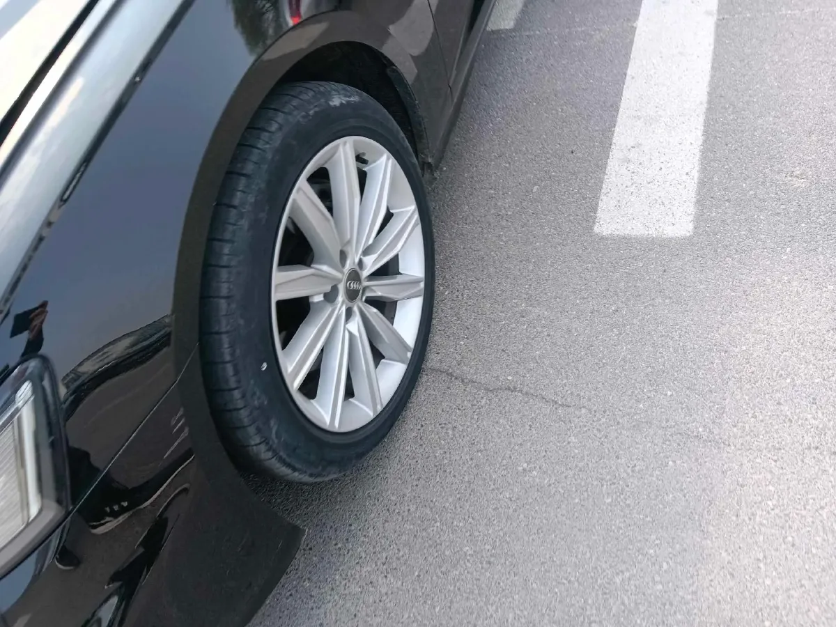 2021 Audi A6L 2.0T 224HP L4 7DCT,autocango,china used car exporter,china ev exporter,chinese used car exporter,chinese used ev exporter