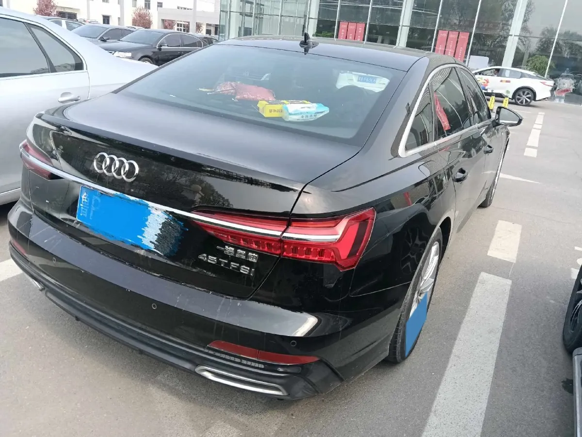 2021 Audi A6L 2.0T 224HP L4 7DCT,autocango,china used car exporter,china ev exporter,chinese used car exporter,chinese used ev exporter