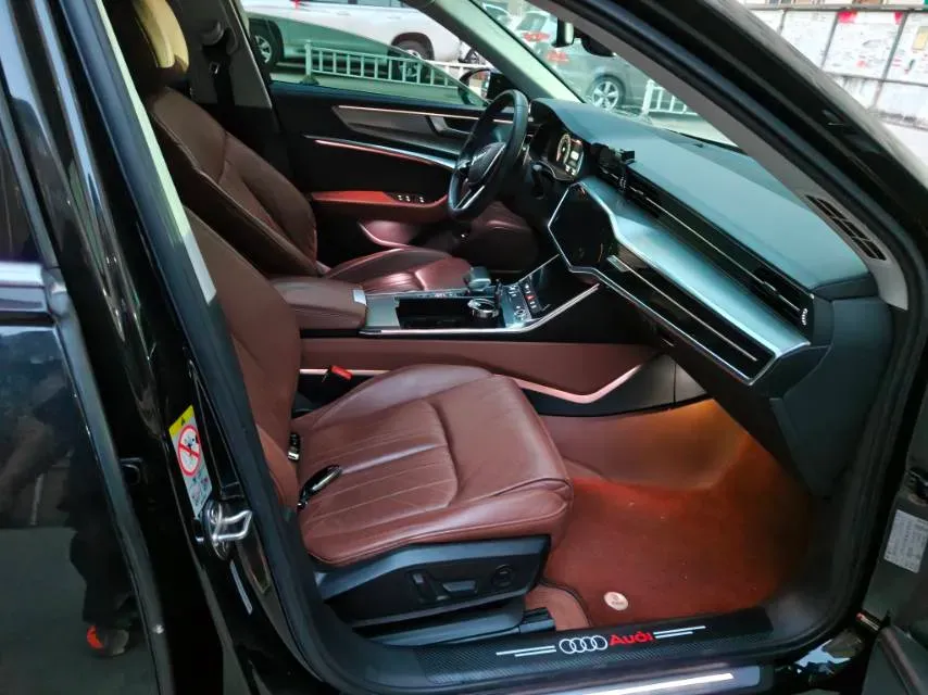 2020 Audi A6L 2.0T 224HP L4 7DCT,autocango,china used car exporter,china ev exporter,chinese used car exporter,chinese used ev exporter