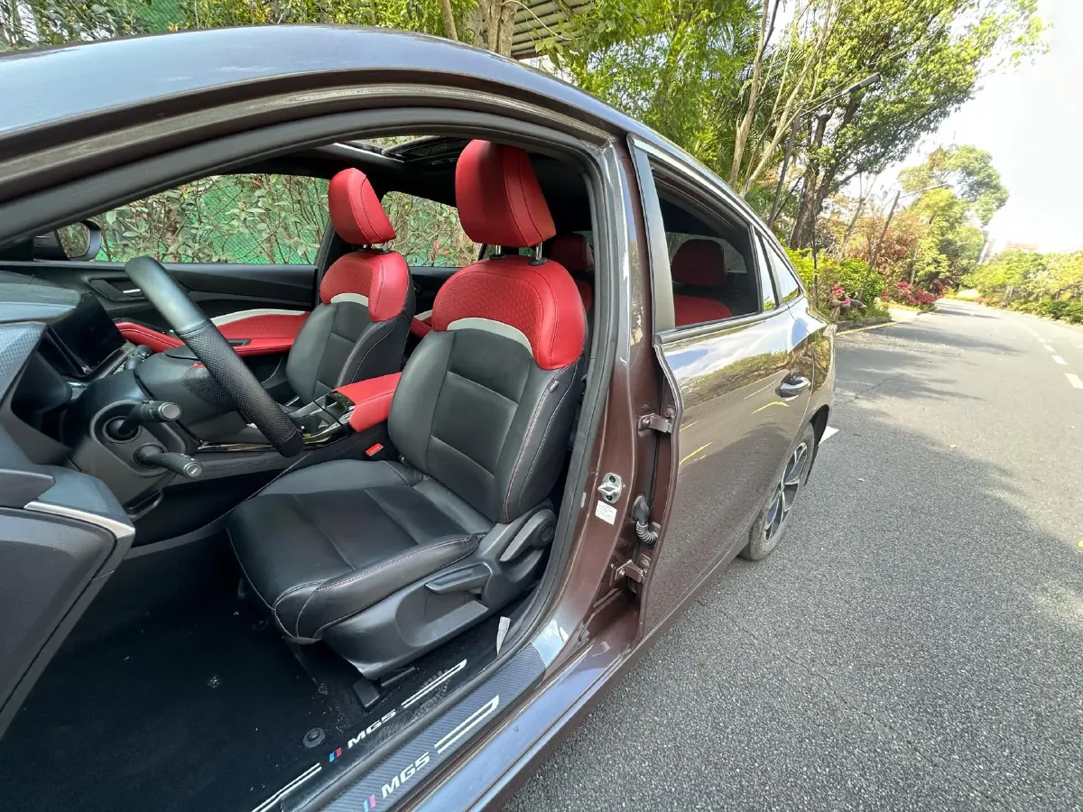 2021 MG 5 1.5L 120HP L4 CVT,autocango,china used car exporter,china ev exporter,chinese used car exporter,chinese used ev exporter