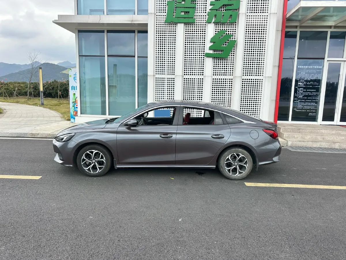 2021 MG 5 1.5L 120HP L4 CVT,autocango,china used car exporter,china ev exporter,chinese used car exporter,chinese used ev exporter