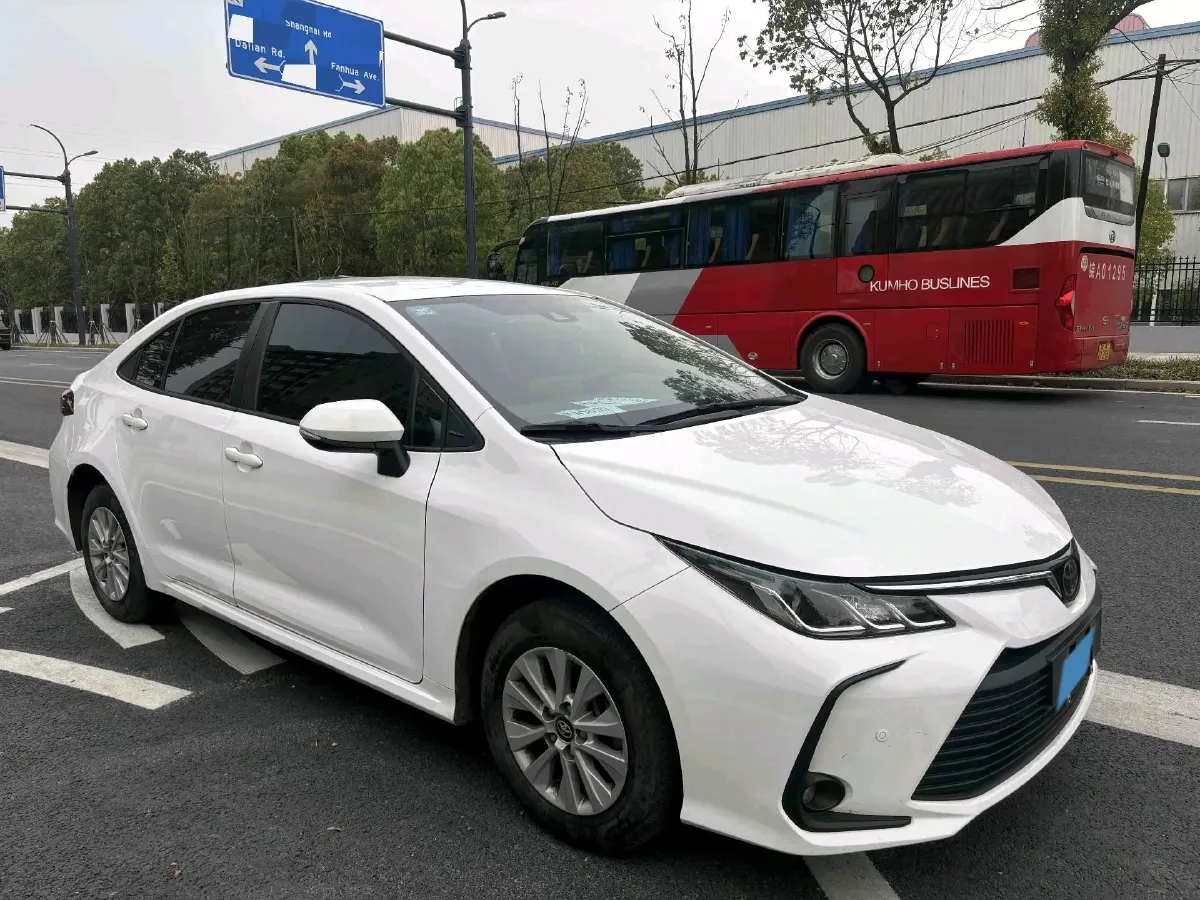 2019 Toyota Corolla 1.2T 116HP L4 CVT,autocango,china used car exporter,china ev exporter,chinese used car exporter,chinese used ev exporter