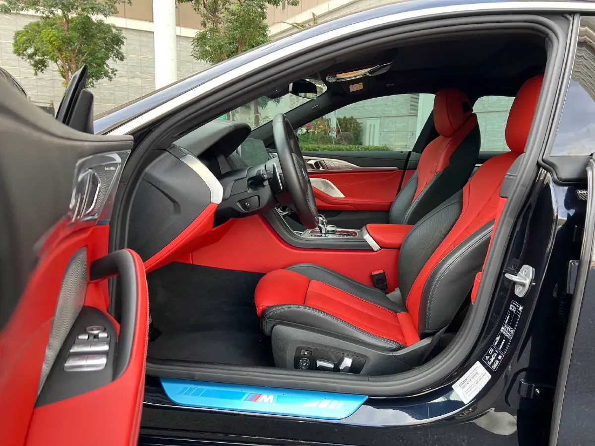 2021 BMW 8 Series 3.0T 340HP L6 8AT,autocango,china used car exporter,china ev exporter,chinese used car exporter,chinese used ev exporter