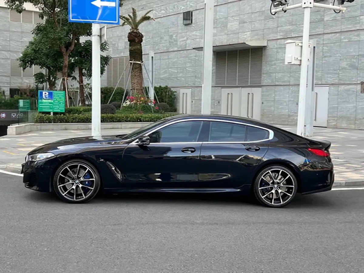 2021 BMW 8 Series 3.0T 340HP L6 8AT,autocango,china used car exporter,china ev exporter,chinese used car exporter,chinese used ev exporter