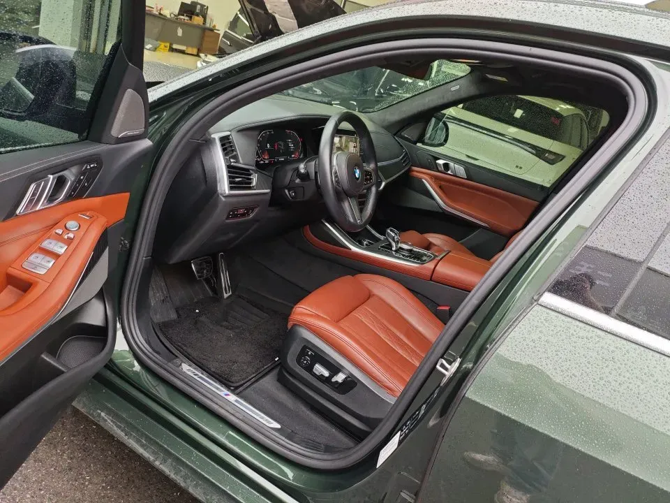 2021 BMW X7 3.0T 340HP L6 8AT,autocango,china used car exporter,china ev exporter,chinese used car exporter,chinese used ev exporter