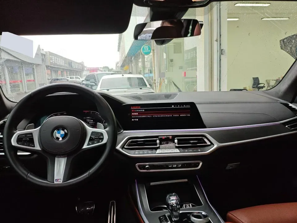 2021 BMW X7 3.0T 340HP L6 8AT,autocango,china used car exporter,china ev exporter,chinese used car exporter,chinese used ev exporter