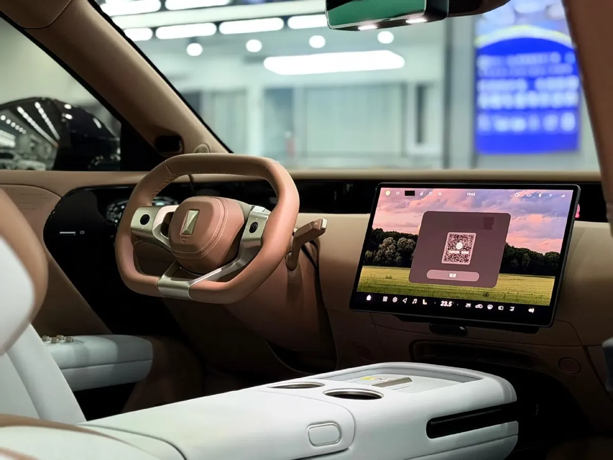 2024 Avatr 07 BEV 82.16KWH,autocango,china used car exporter,china ev exporter,chinese used car exporter,chinese used ev exporter