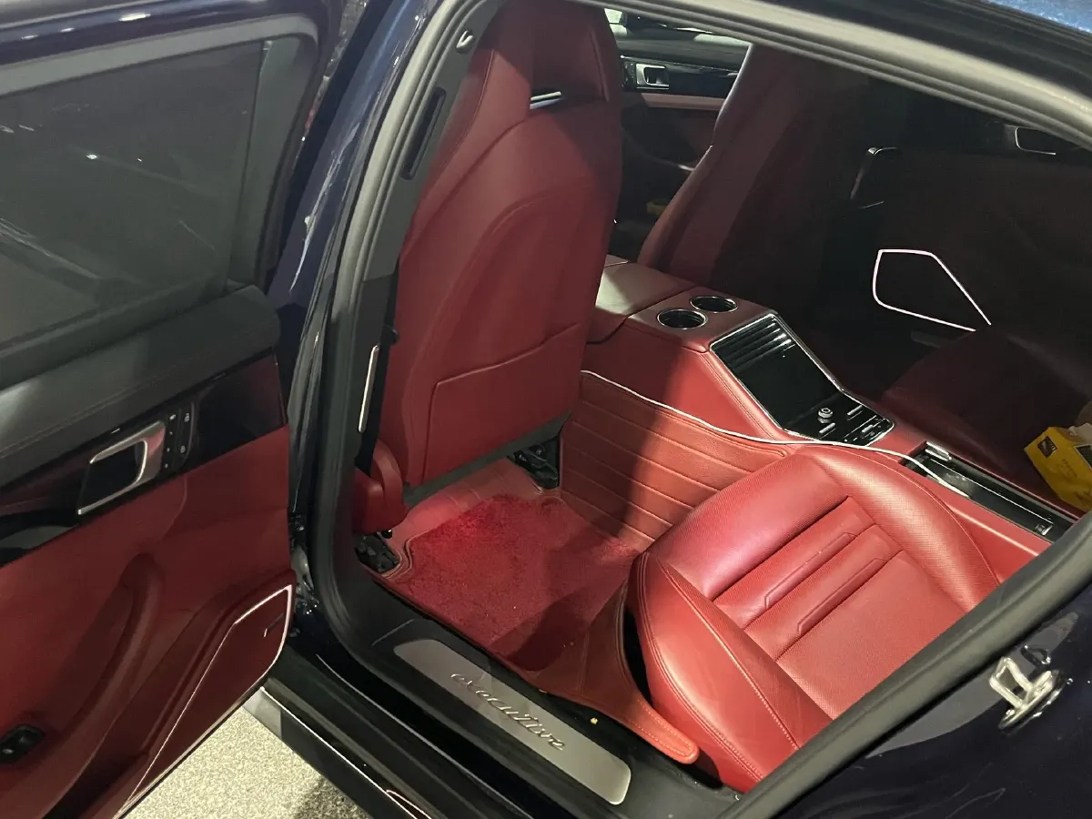 2021 Porsche Panamera 2.9T 330HP V6 8DCT,autocango,china used car exporter,china ev exporter,chinese used car exporter,chinese used ev exporter