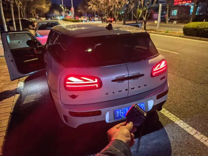 2023 MINI CLUBMAN 2.0T 192HP L4 7DCT,autocango,china used car exporter,china ev exporter,chinese used car exporter,chinese used ev exporter